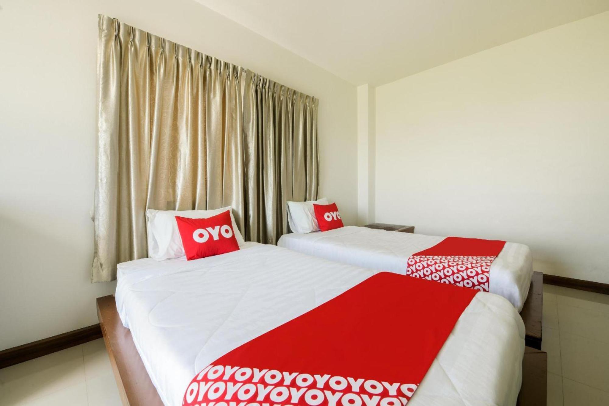Oyo 350 Mae Saeng Place Si Racha Bagian luar foto